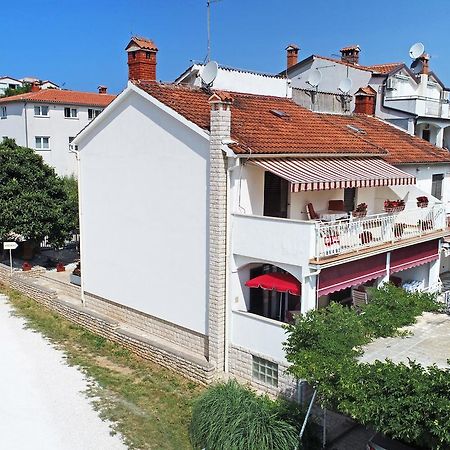 Apartment Sambris No 1 Врсар Экстерьер фото