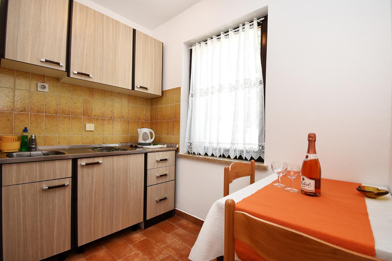 Apartment Sambris No 1 Врсар Экстерьер фото