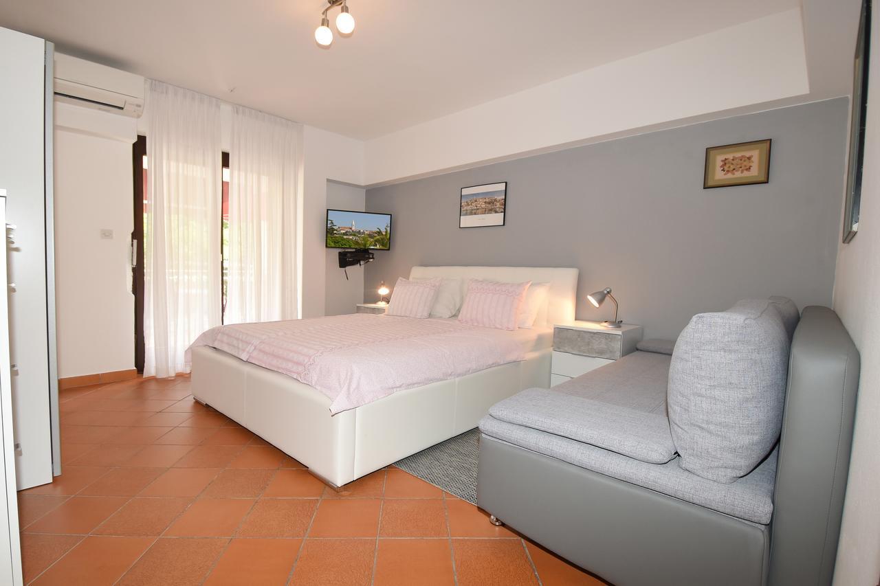 Apartment Sambris No 1 Врсар Экстерьер фото